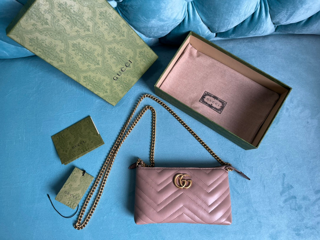 GG Marmont Mini 22 Handbag In Light Purple Calfskin