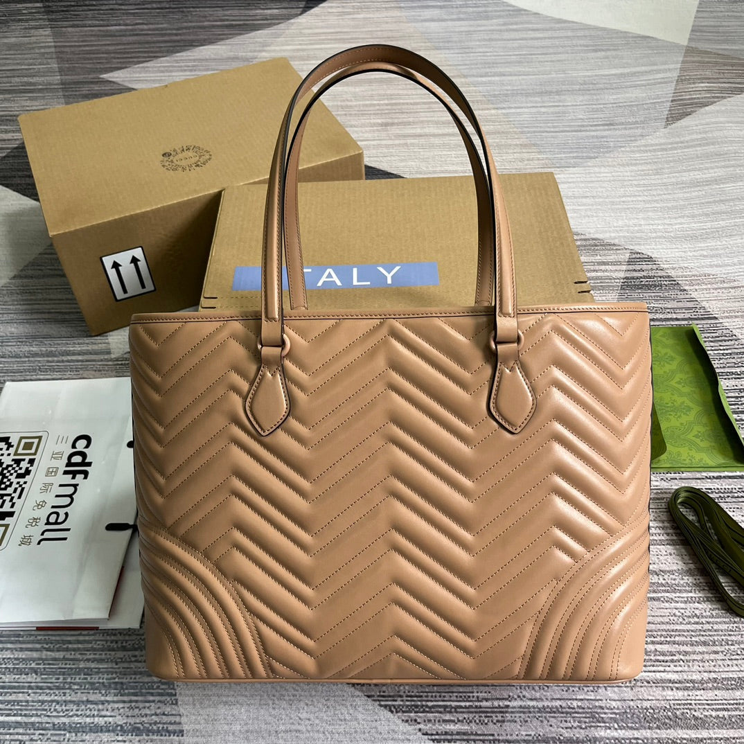 GG Marmont Large 38 Tote In Beige Camel Calfskin