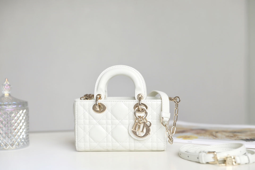 Lady D-Joy Micro 16 In White Lambskin