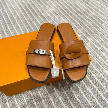 Gabriel Sandal Caramel Calfskin
