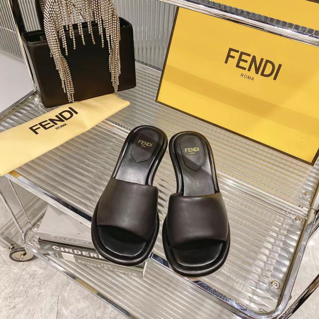 Fendi Baguette Slides Women In Black Calfskin