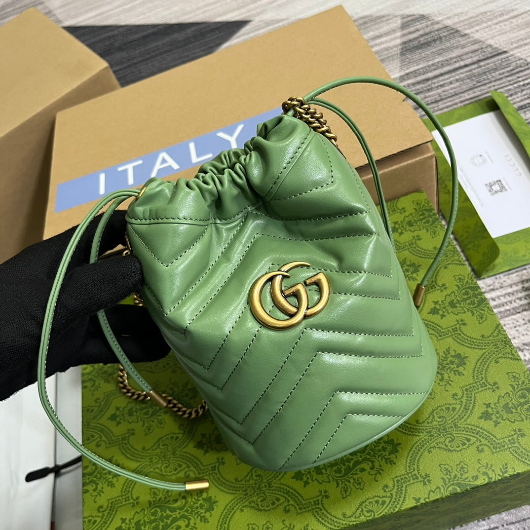 GG Marmont 17 Bucket Bag In Light Green Calfskin