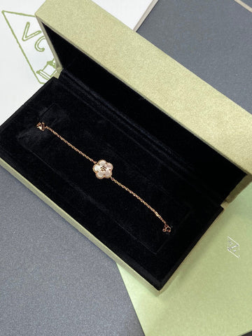 Vca Lucky Spring Flower White Mop 1 Diamond Pink Gold Bracelet