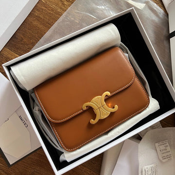 Teen Triomphe 18 Brown Calfskin Gold Hardware