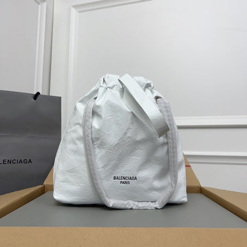 Crush Small Tote Bag 27 In White Crushed Calfskin Silver Hardware
