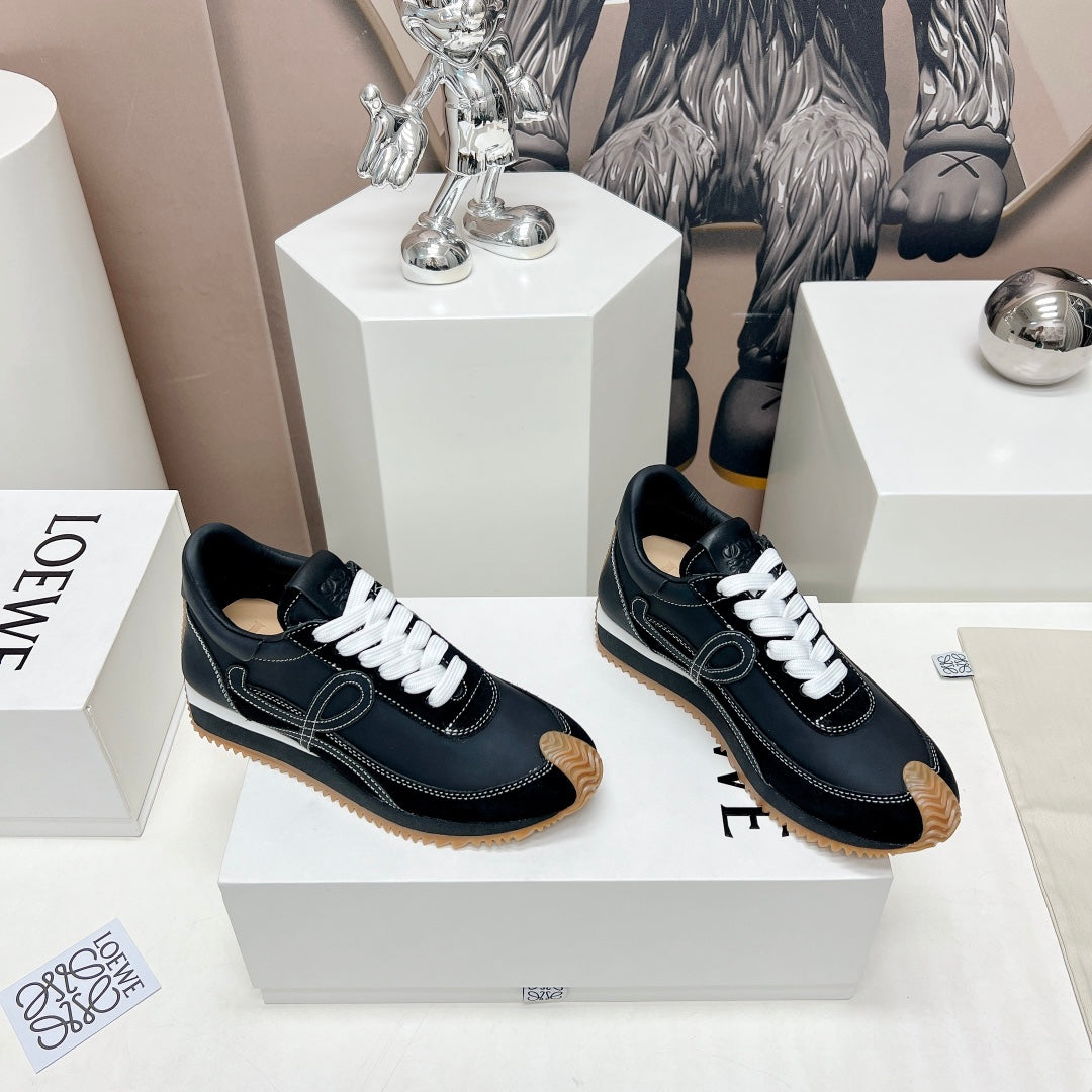 Flow Runner Sneaker In Full Black Suede And Sheepskin