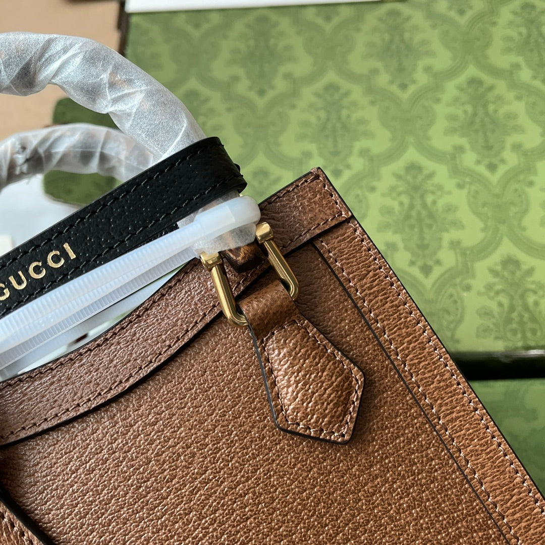 Diana Tote Bag 19 In Brown Lambskin With Bamboo Handle
