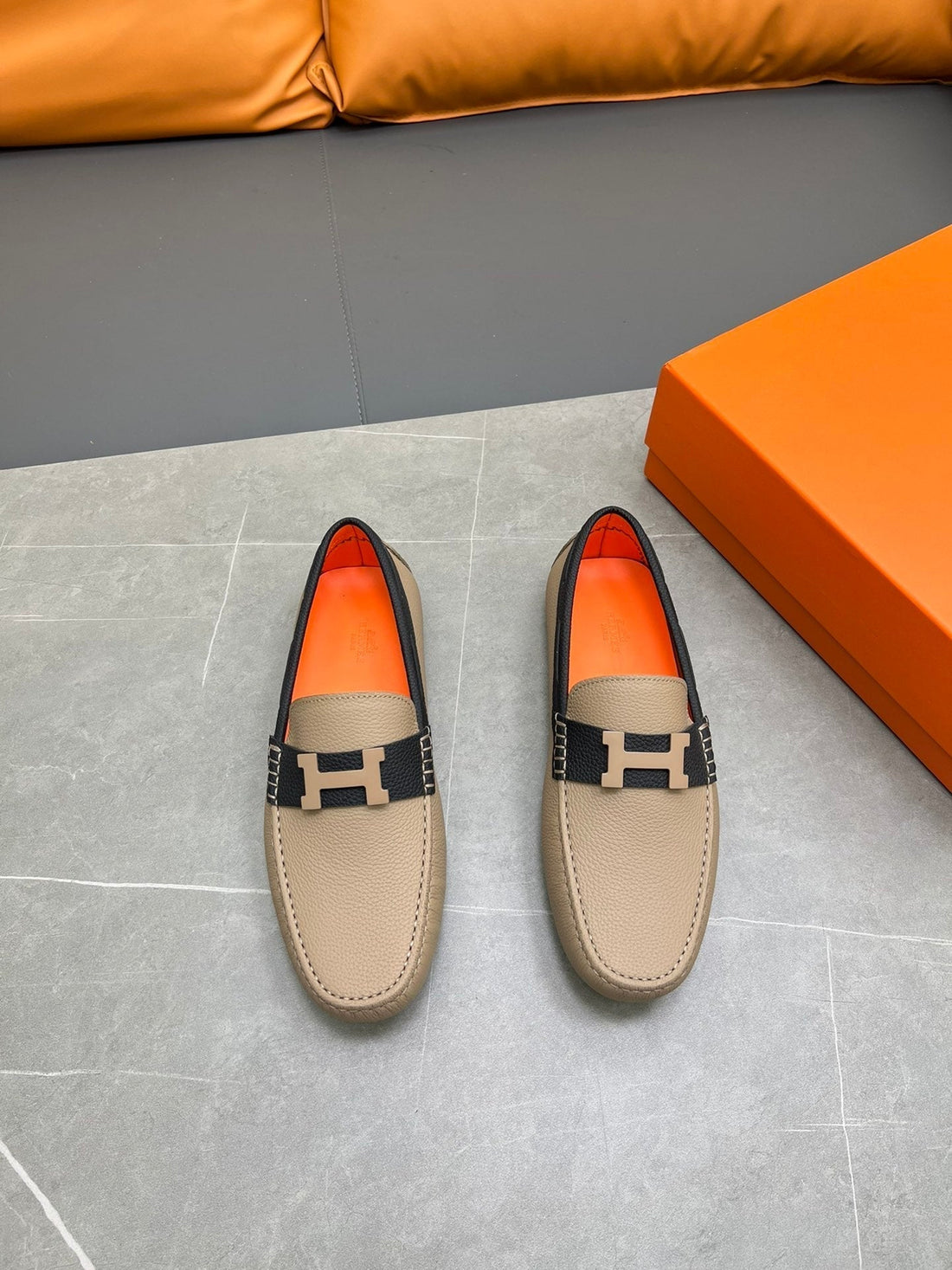 Hm H-Logo Loafer Tan Calfskin