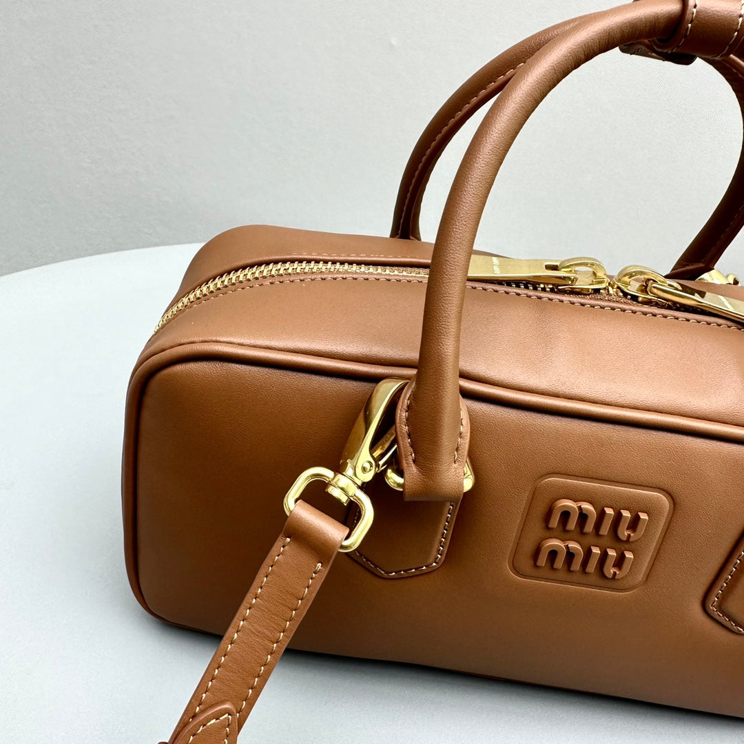 Arcadie 27 Bag In Cinnamon Brown Calfskin