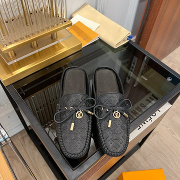 LV Cosy Flat Logo Stamping Black