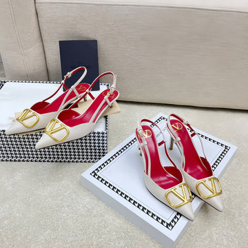 Vlogo Slingback Pump In White Calfskin Leather With Gold Logo