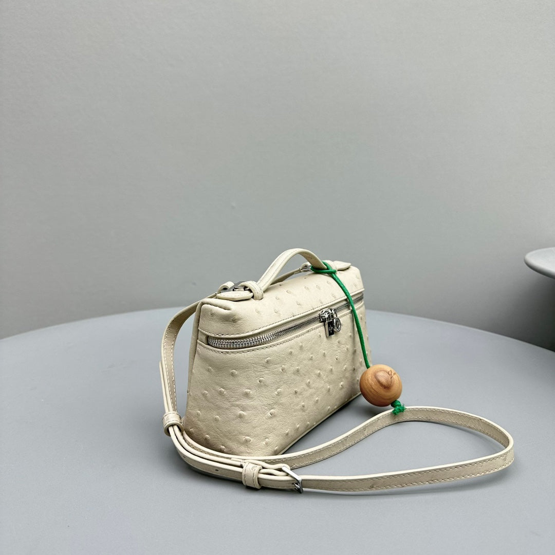 Extra Pocket L19 In Bisque Beige Ostrich Leather