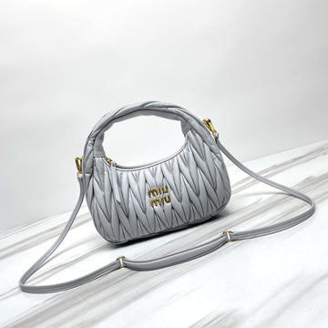 Miuwander Hobo 23 Grey Matelasse Leather