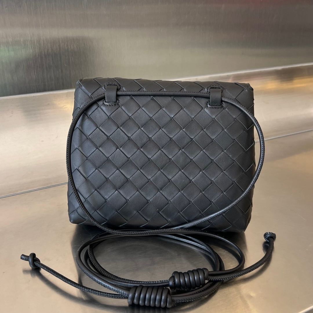 Bv Mini Crossbody Bag 19CM Black Calfskin Ghw