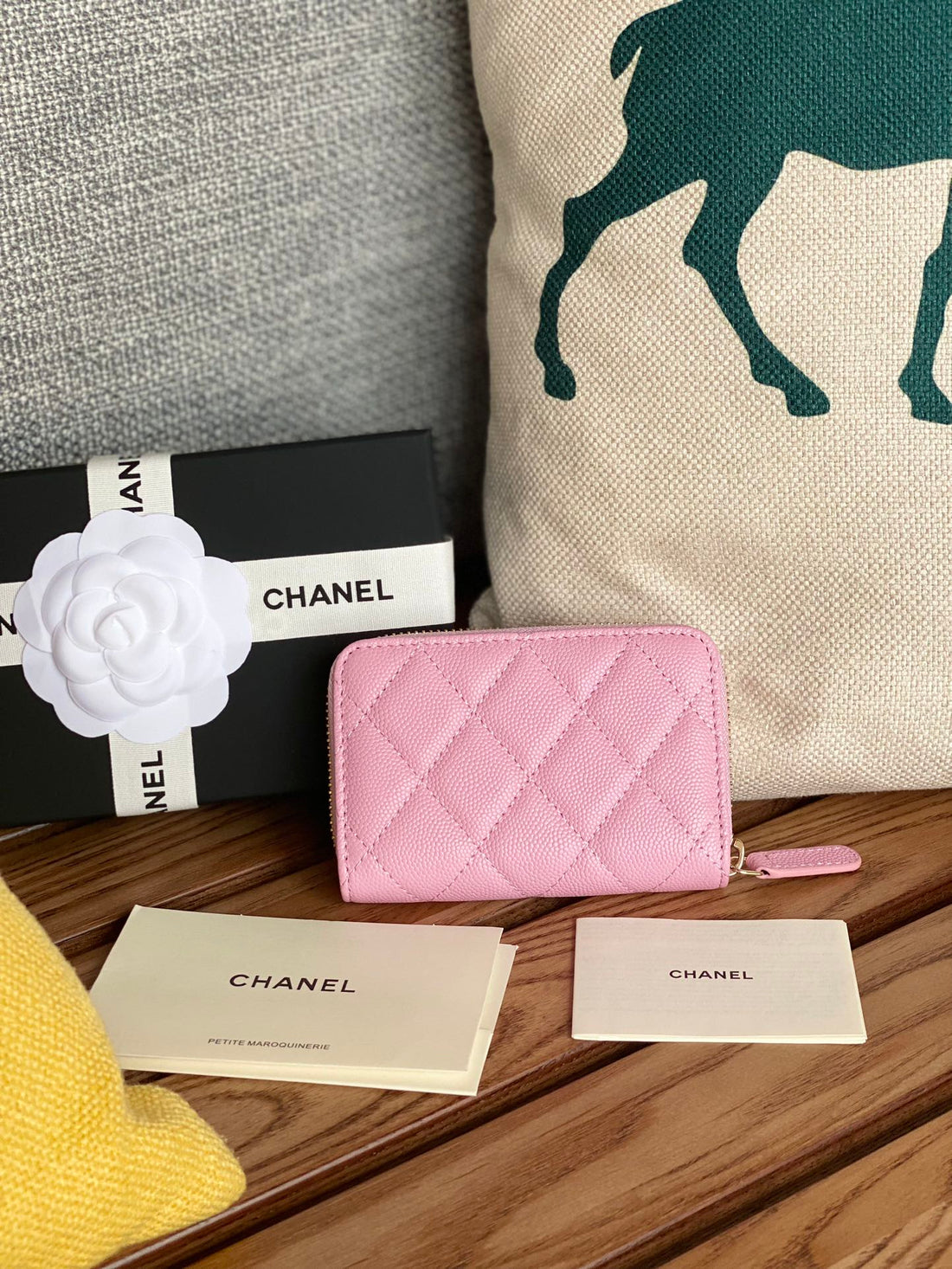 CC Zipped Wallet 11CM Pink Caviar Gold Hardware