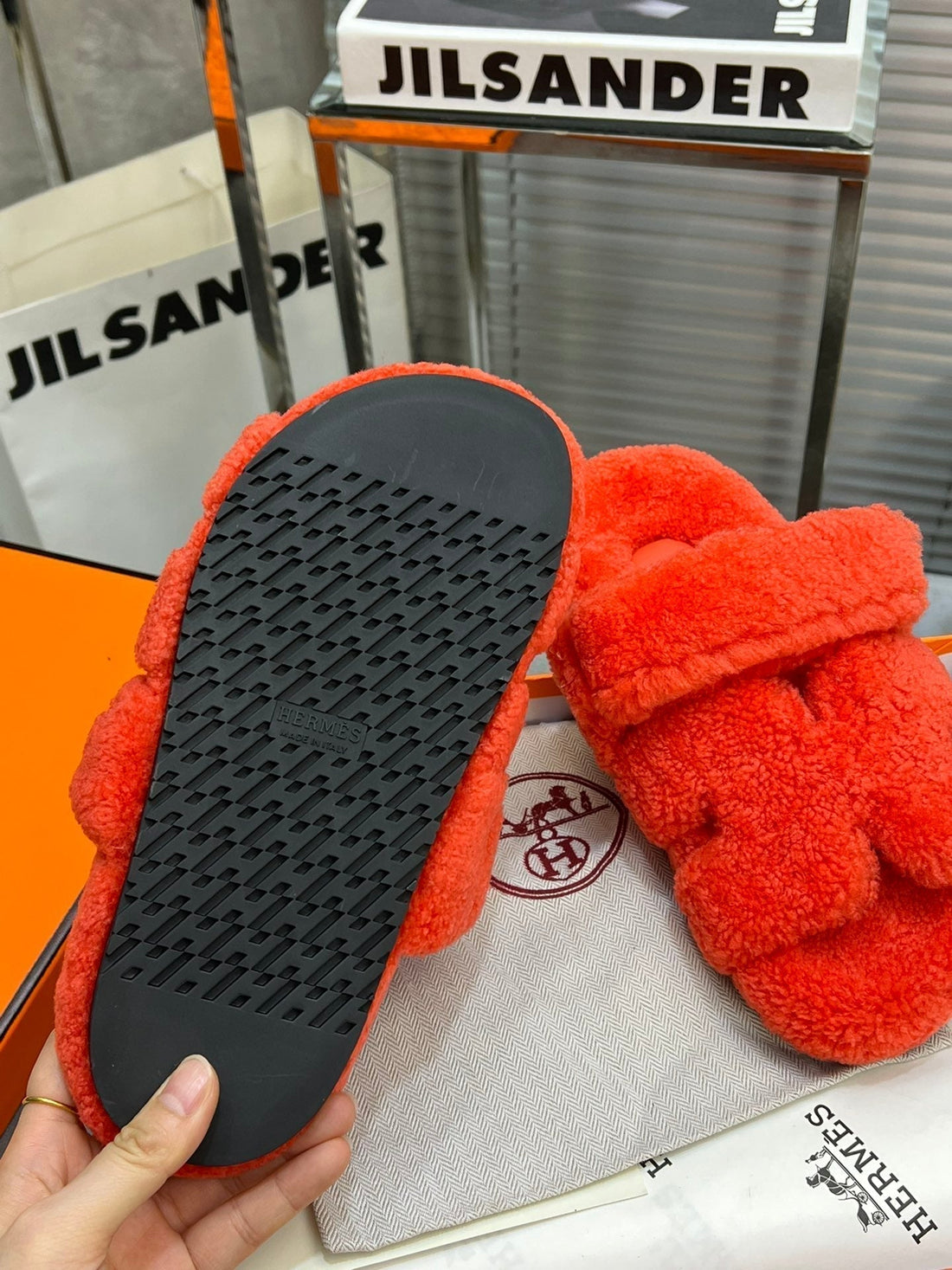 Hm Chypre Sandal Red Orange Fleece Wool 953868