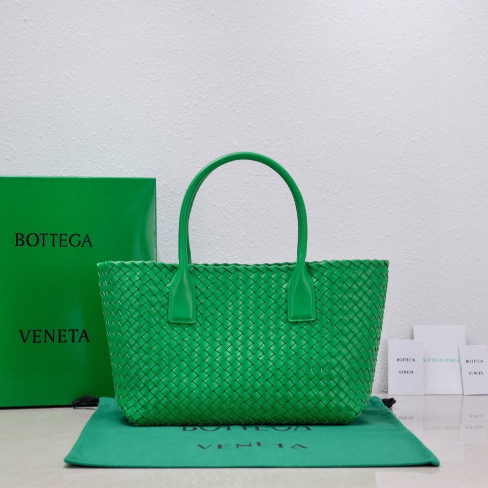Bv Cabat 48CM Leather Ghw