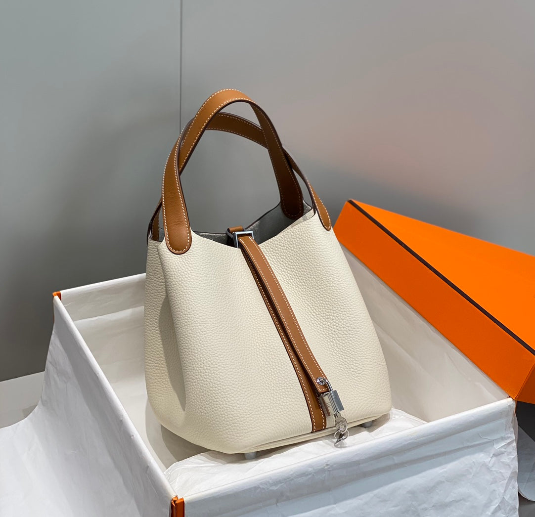 HM Picotin Lock 22 White And Brown Togo Leather