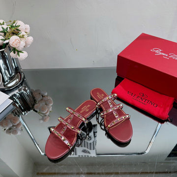 Vt 25 Rockstud Flat Sandals Ruby Red Pvc Sheepskin