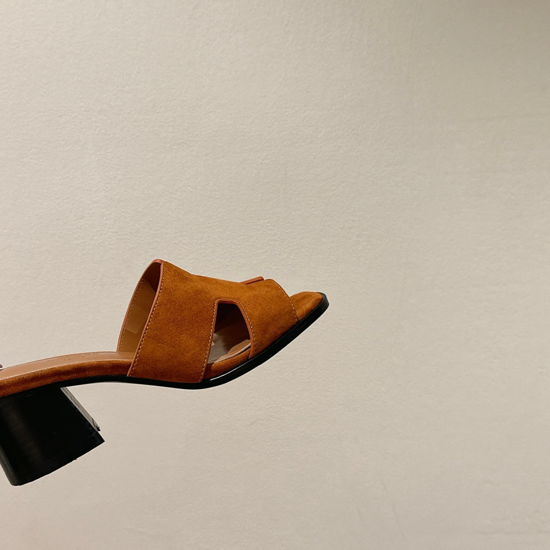 Helia 60 Gold Brown Suede Calfskin