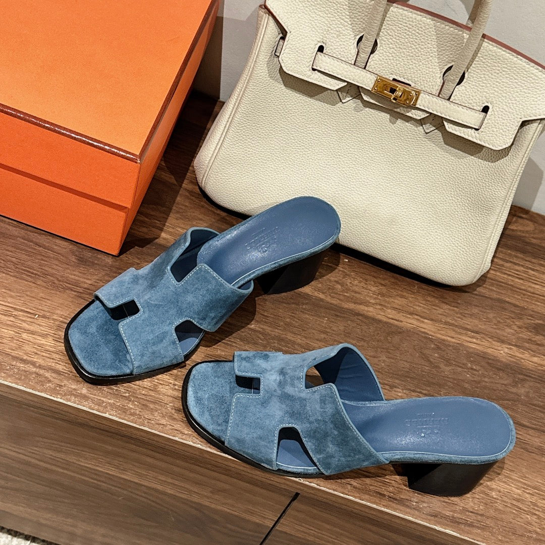 Helia 60 Cerulean Suede Calfskin