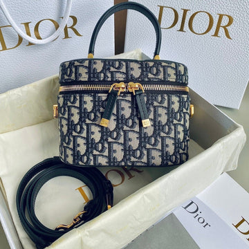 Signature Vanity 16 In Blue Oblique Jacquard