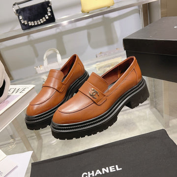 CC Moccasins 45MM Brown Orange Lambskin