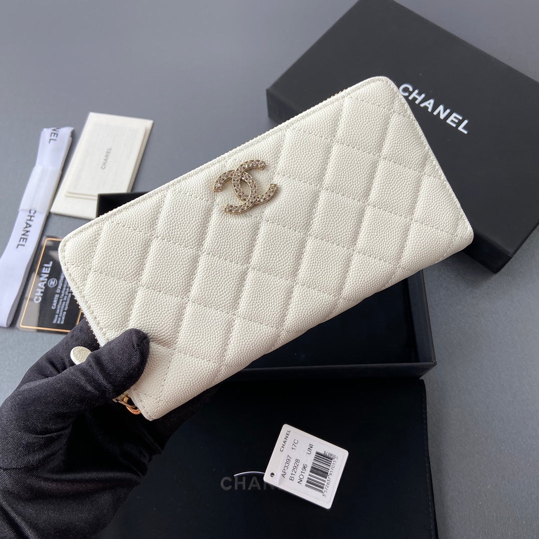 CC A3185 Long Zipper White Caviar Diamond Hardware 229636