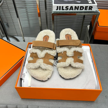 Hm Chypre Sandal In Vintage Brown Suede And Fleece Lining 953823