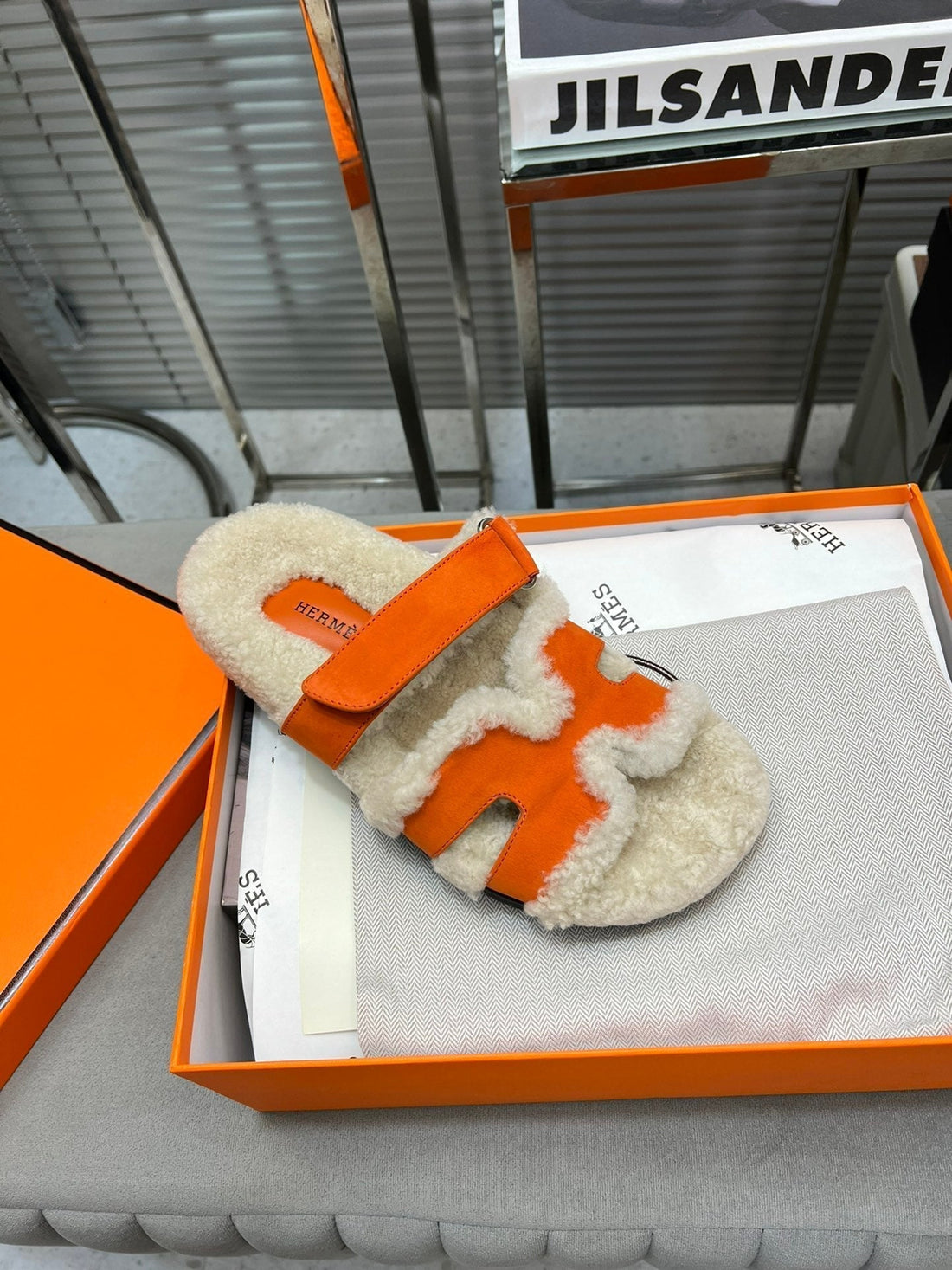 Hm Chypre Sandal In Orange Suede And Fleece Lining 953827
