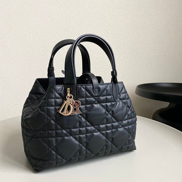 CD Medium Toujours 28 Black Calfskin