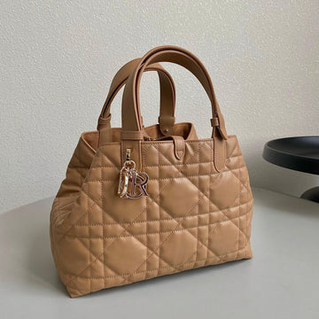 CD Medium Toujours 28 Beige Calfskin