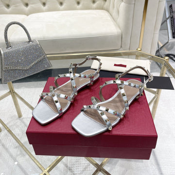 Rockstud 1CM Square Toe Rose Cannelle And Silver Leather Sandals