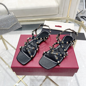 Rockstud 1CM Square Toe Black Leather Sandals