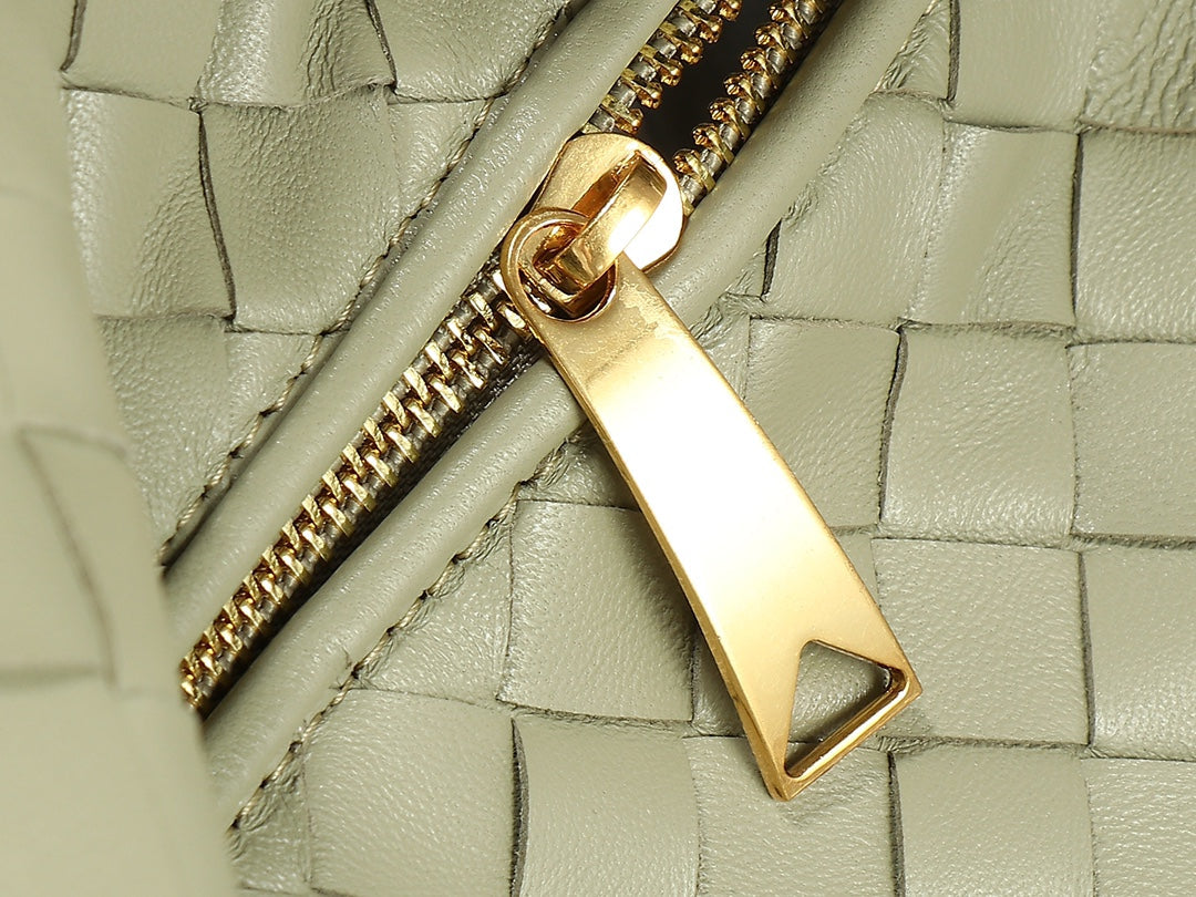 Bv Teen Jodie 36CM Khaki Lambskin
