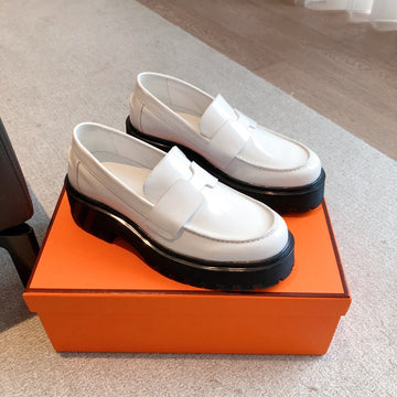 Hm Hitch Loafer White Calfskin