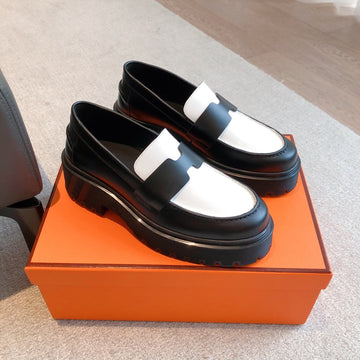 Hm Hitch Loafer Black And White Calfskin