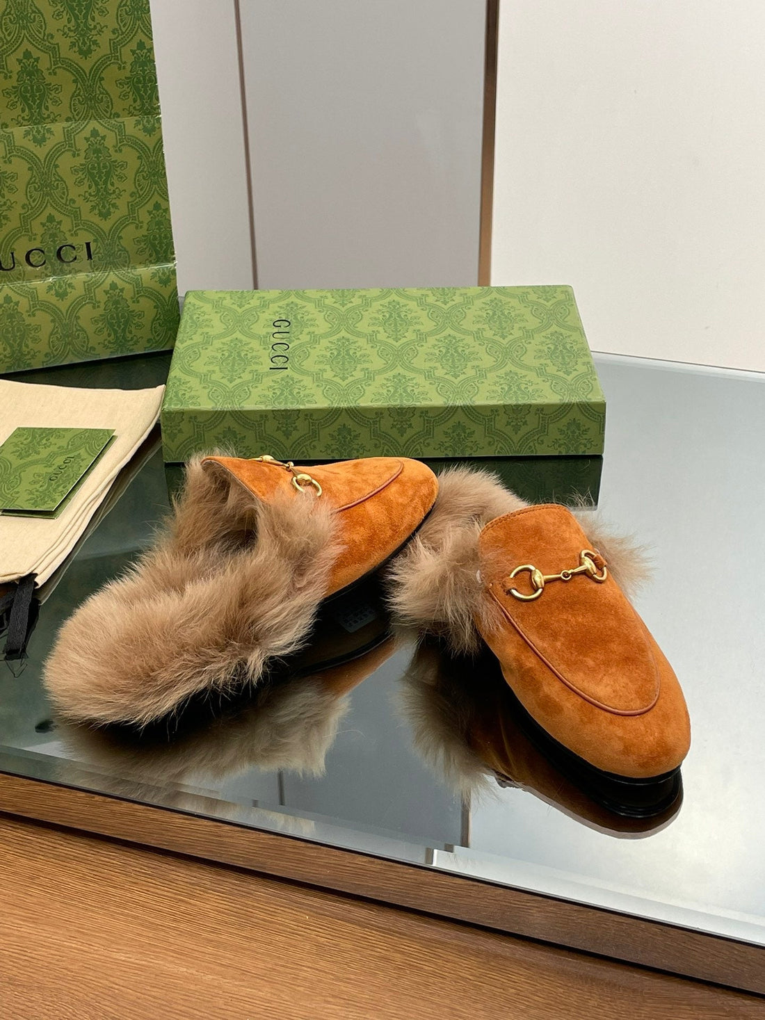 Horsebit Mule In Bronze Orange Suede And Lamb Wool Lining