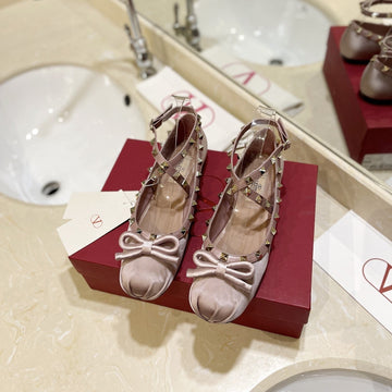 Rockstud Patent Rose Cannelle Leather Ballerina