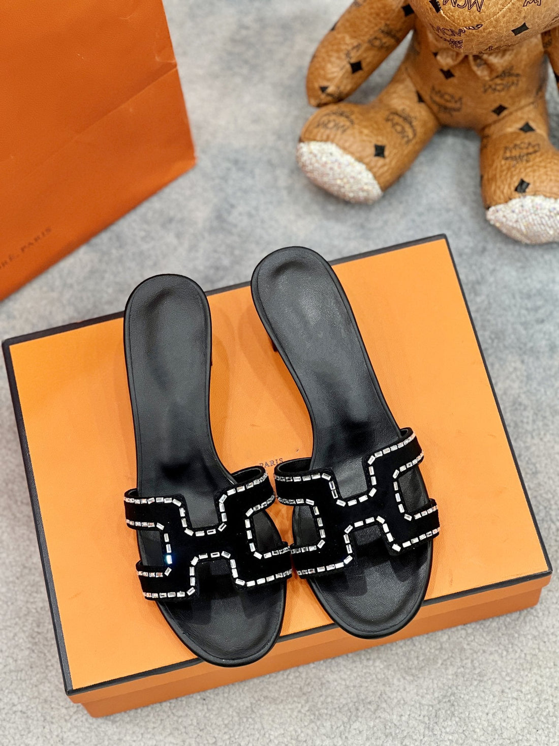 0RAN 45 Sandal Black Suede Goatskin