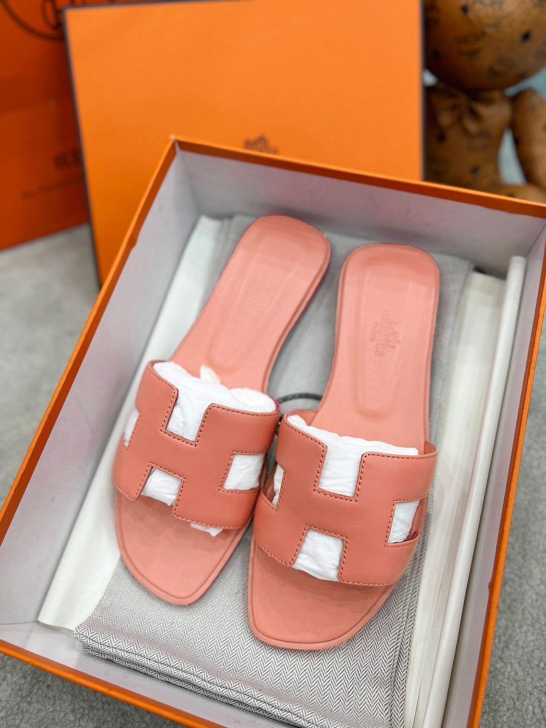 0RAN Sandal Rose Smooth Calfskin