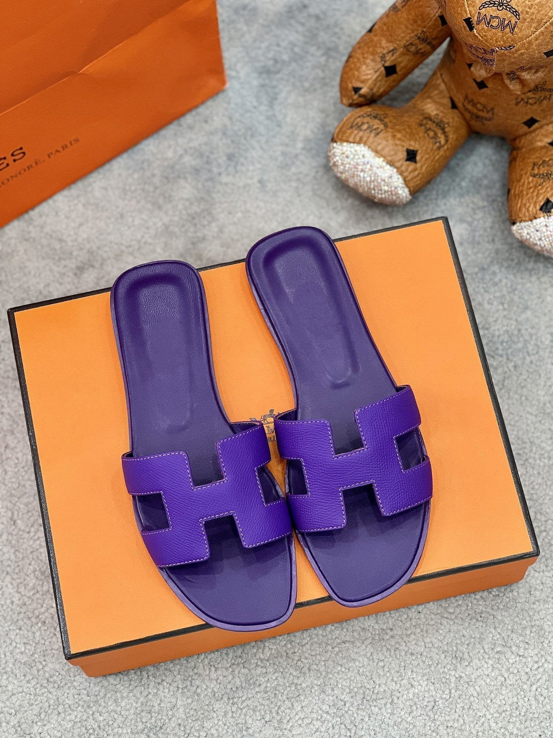 0RAN Sandal Violet Epsom Goatskin
