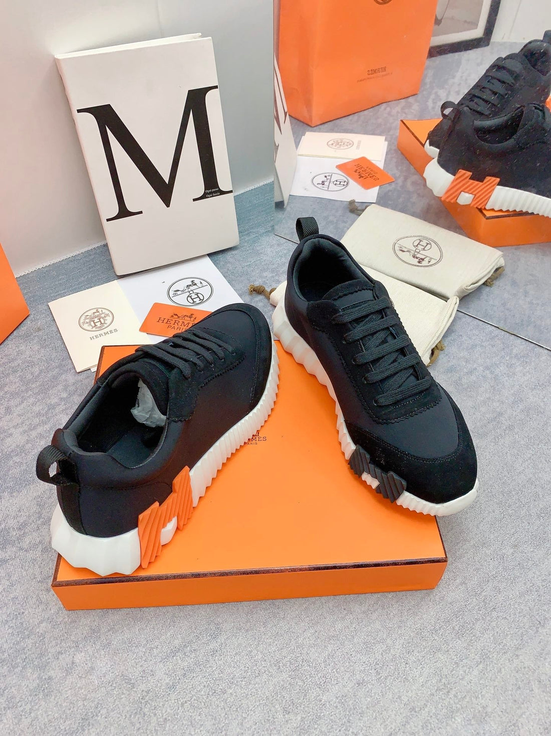Hm Bouncing Sneaker In Black Lambskin 106437