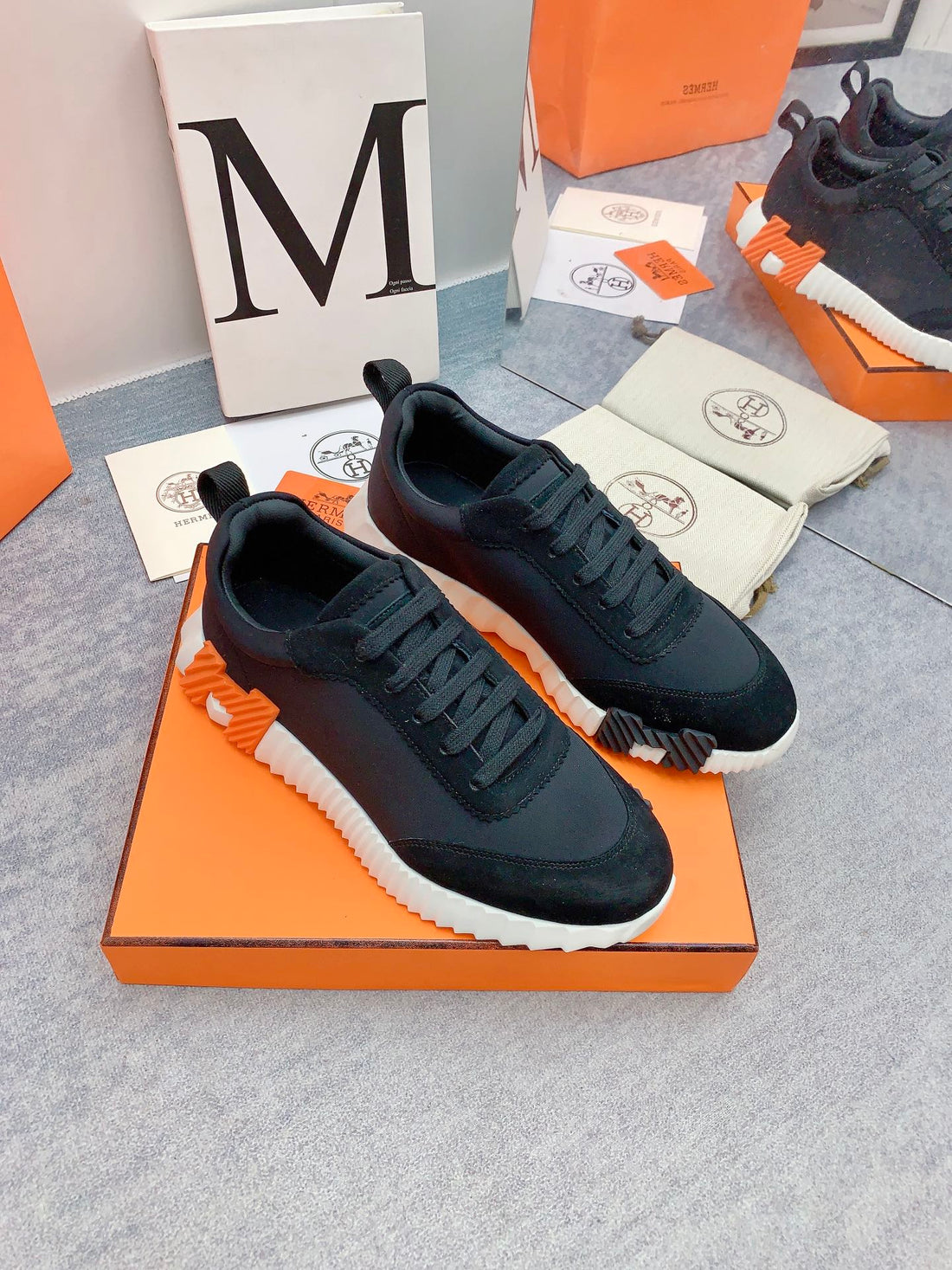 Hm Bouncing Sneaker In Black Lambskin 106435