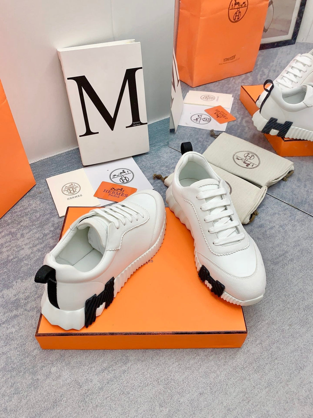 Hm Bouncing Sneaker In White Silk Lambskin 106449