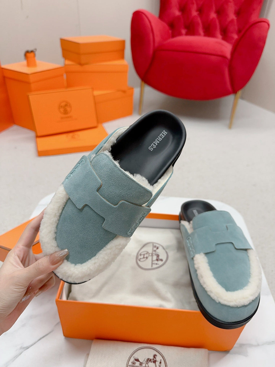 Hm Go Mule Teal-Gray White Suede Lined With Wool Fleece 476592