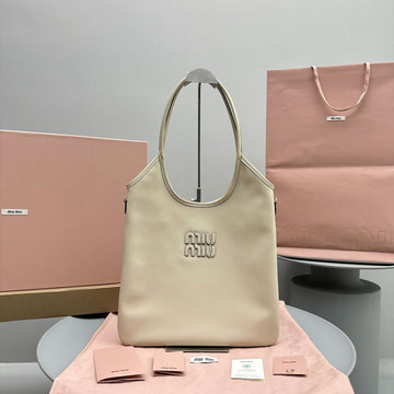 Hobo 40 Tote In Beige Calfskin