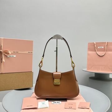 Hobo 28 City Shouder Bag In Cinnamon Brown Calfskin