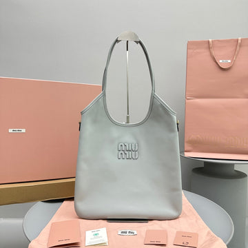 Hobo 40 Tote In Light Blue Calfskin