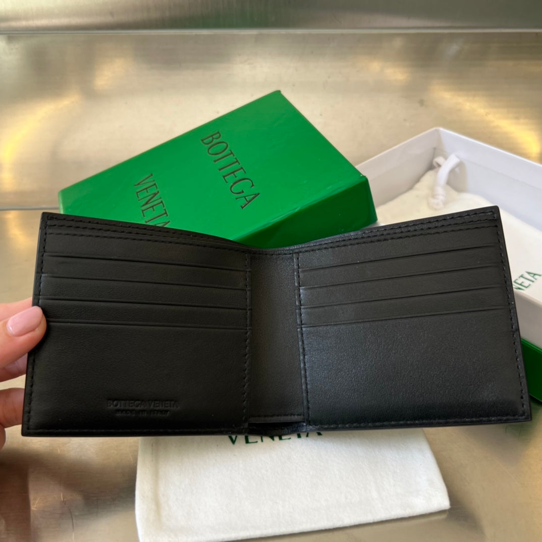 Intrecciato Piccolo 11 Black Calfskin Wallet